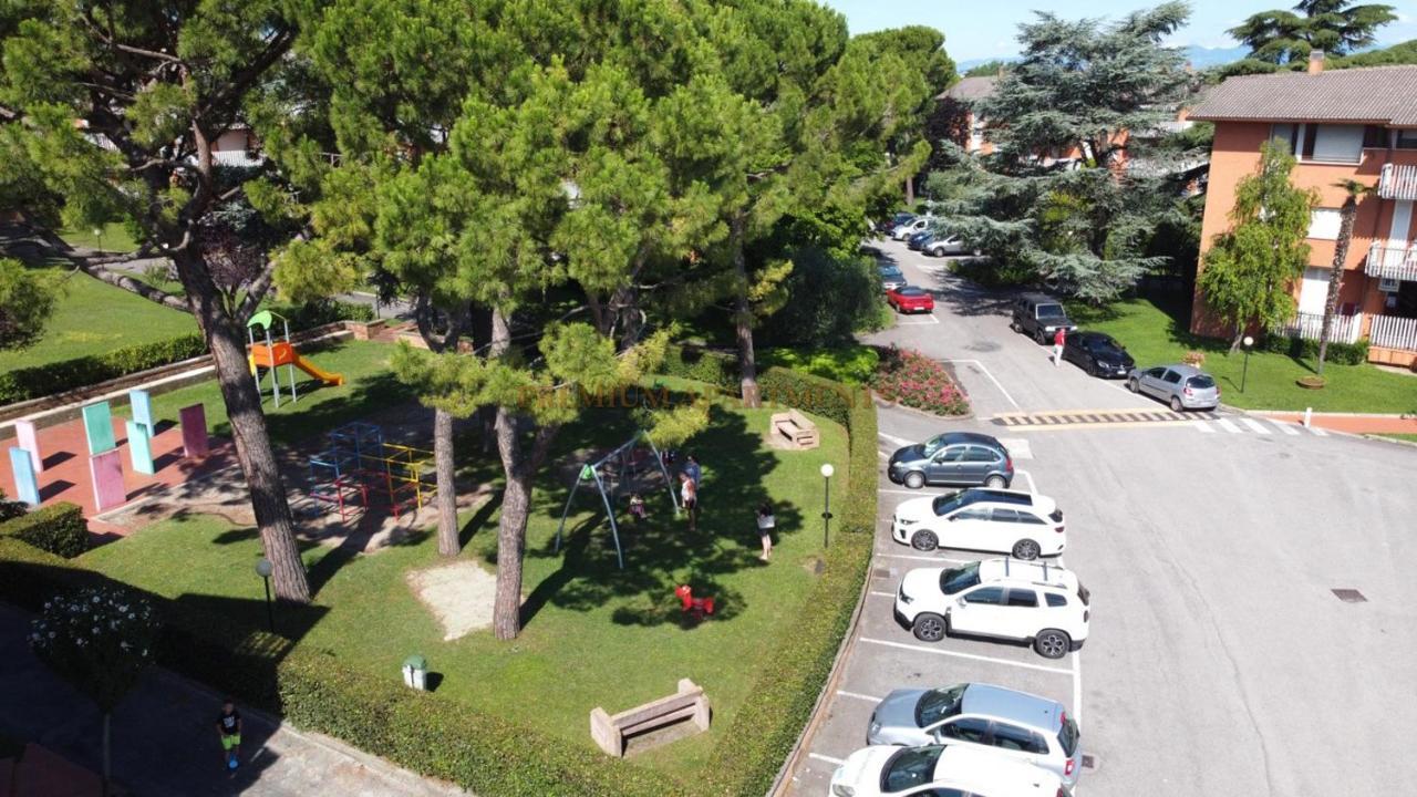 Premium Apartments Peschiera Peschiera del Garda Bagian luar foto