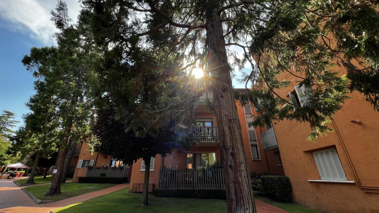 Premium Apartments Peschiera Peschiera del Garda Bagian luar foto