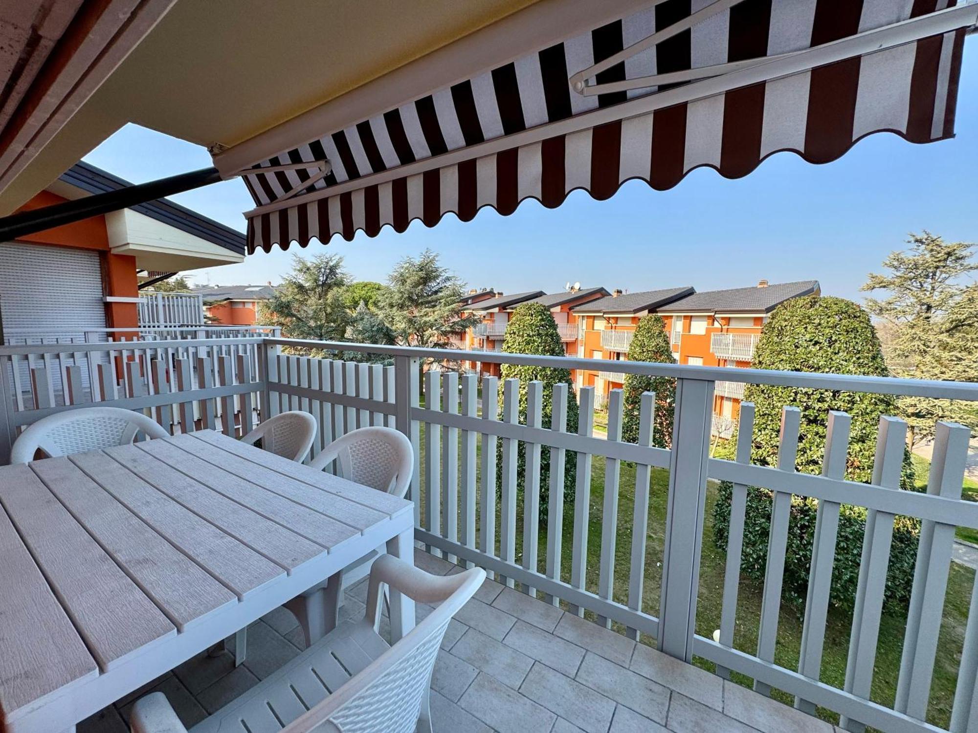Premium Apartments Peschiera Peschiera del Garda Bagian luar foto